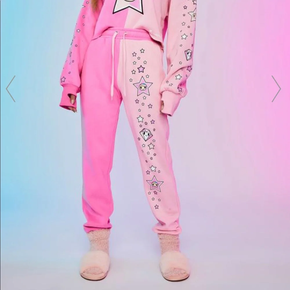 NWT Tokidoki: Rare 🔥 XS Aim for the Stars Graphic TwoTone Pink Drawstring Jogger